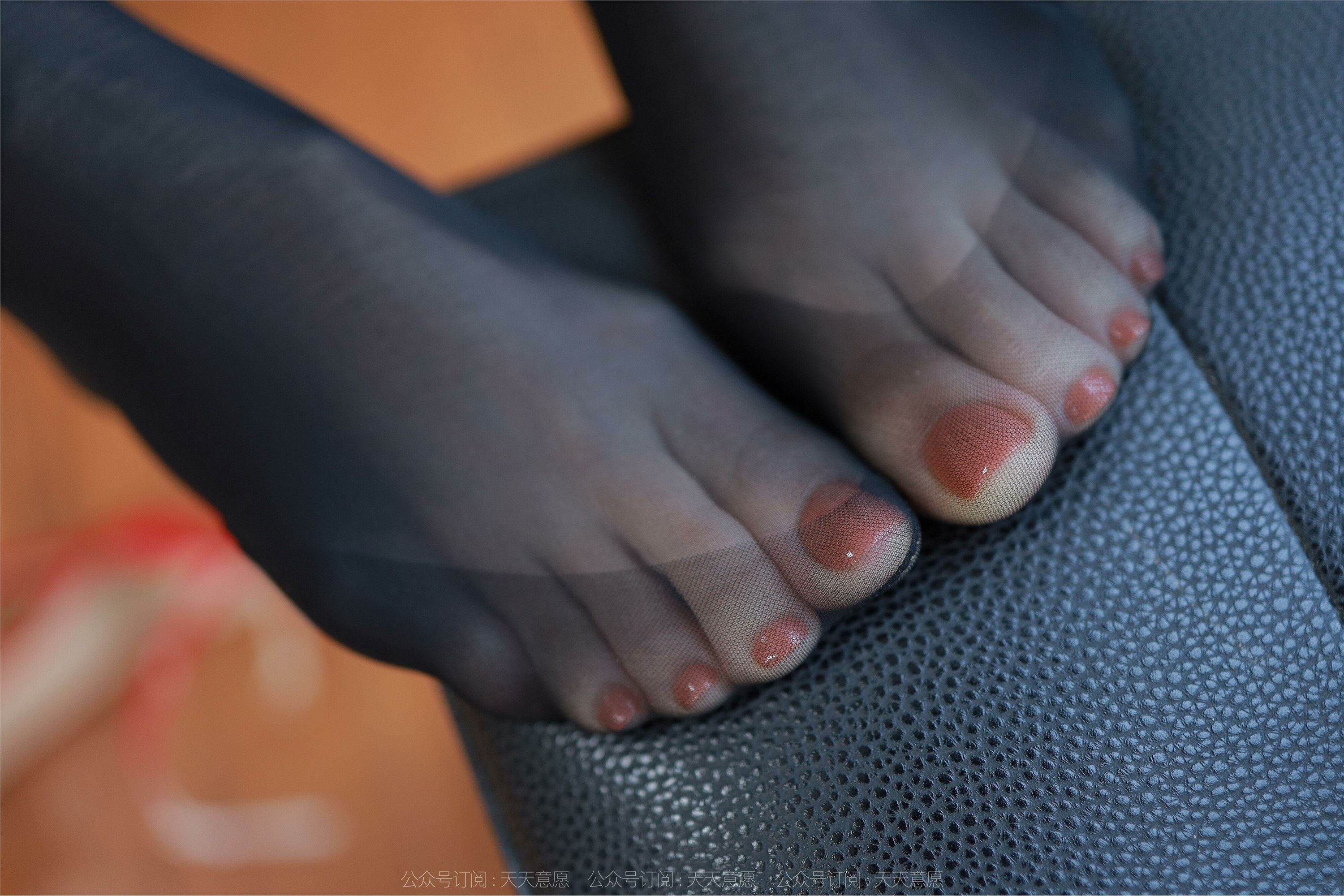 IESS异思趣向  2022.06.23 丝享家 1126：团团《一对黑玉》